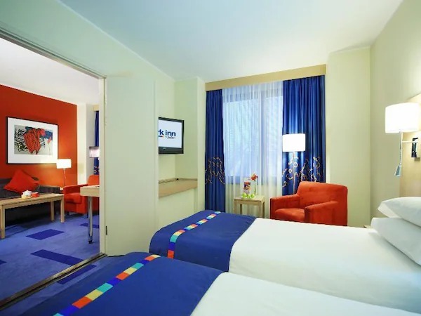 هتل پارک این بای رادیسون پریبالتیسکایا سن پترزبورگ